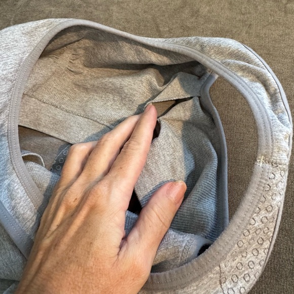 Forever 21 Gray Tank Top Workout shirt Size Medium - Picture 5 of 8